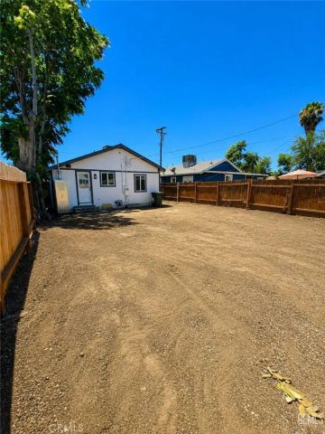 1006 6th, Bakersfield, CA 93304