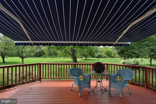 13 BEDFORD LN, Newtown, PA 18940