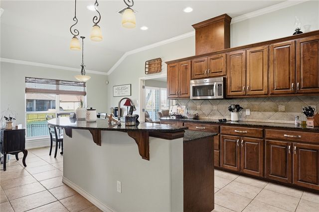 537 Pinehurst, Portland, TX 78374