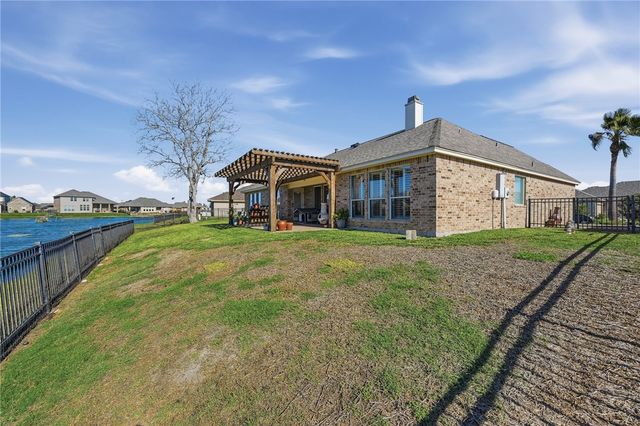 537 Pinehurst, Portland, TX 78374