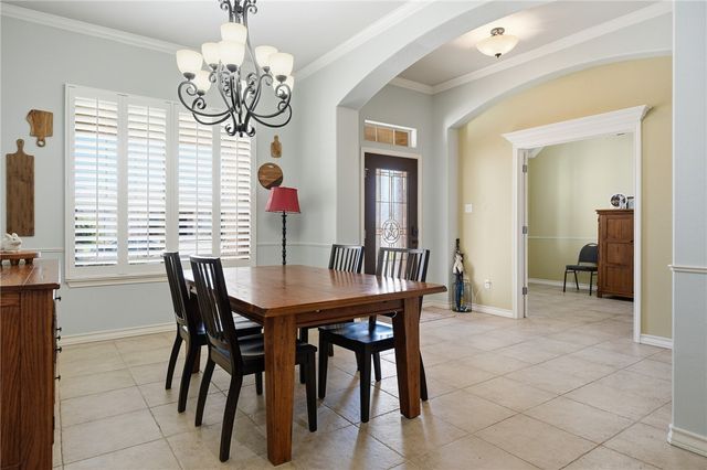 537 Pinehurst, Portland, TX 78374