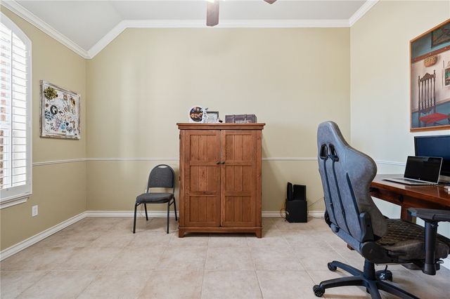 537 Pinehurst, Portland, TX 78374