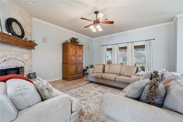 537 Pinehurst, Portland, TX 78374