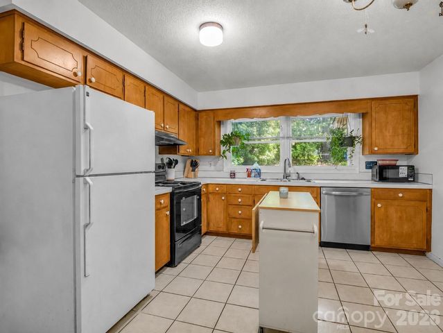 244 Windover Drive, Forest City, NC 28043