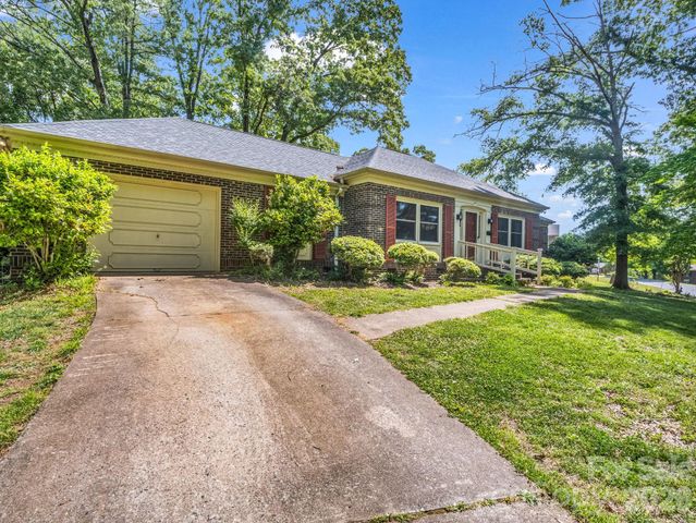 244 Windover Drive, Forest City, NC 28043