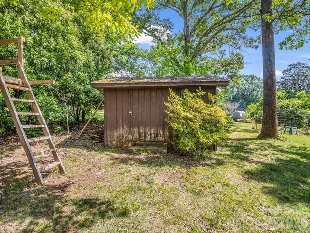 244 Windover Drive, Forest City, NC 28043