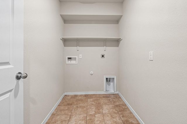 5809 Harriet Tubman Ave, Killeen, TX 76543