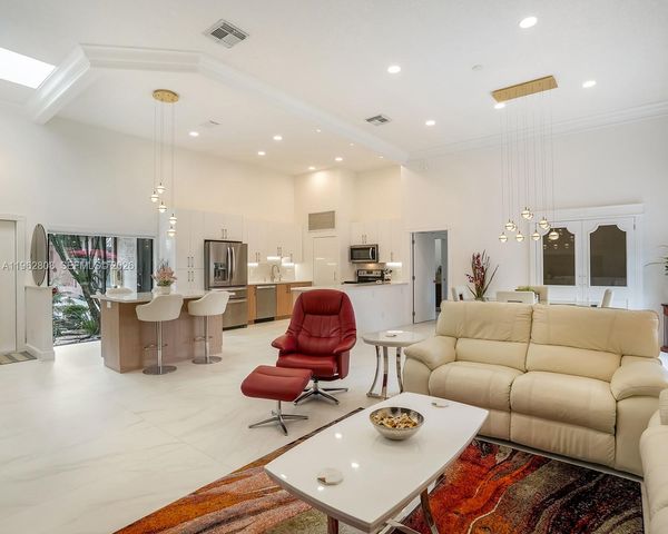 413 Leslie Dr, Hallandale Beach, FL 33009