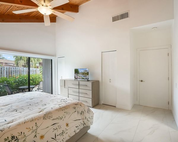 413 Leslie Dr, Hallandale Beach, FL 33009