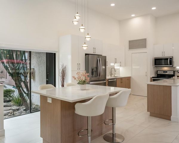 413 Leslie Dr, Hallandale Beach, FL 33009