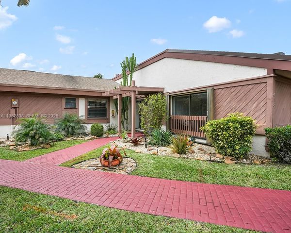 413 Leslie Dr, Hallandale Beach, FL 33009