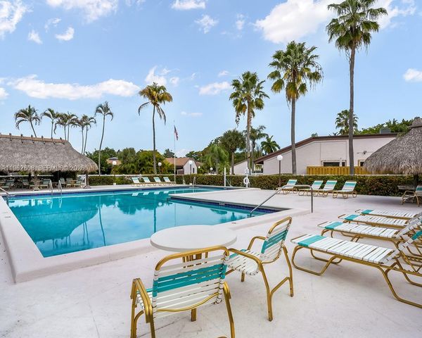 413 Leslie Dr, Hallandale Beach, FL 33009