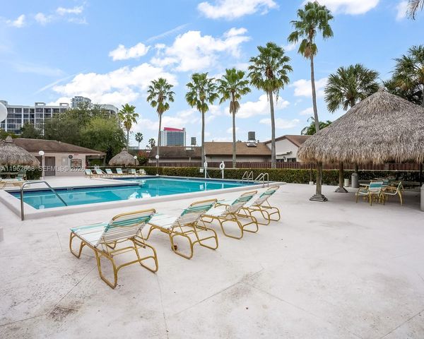 413 Leslie Dr, Hallandale Beach, FL 33009