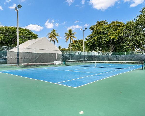 413 Leslie Dr, Hallandale Beach, FL 33009