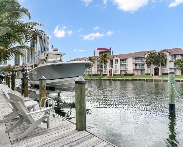 413 Leslie Dr, Hallandale Beach, FL 33009