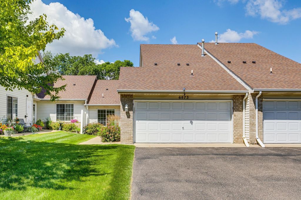 6873 Benton Way 59, Inver Grove Heights, MN 55076