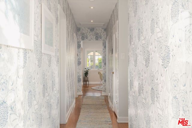 513 N Mansfield Avenue, Los Angeles, CA 90036