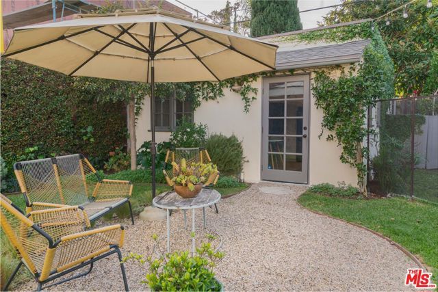 513 N Mansfield Avenue, Los Angeles, CA 90036