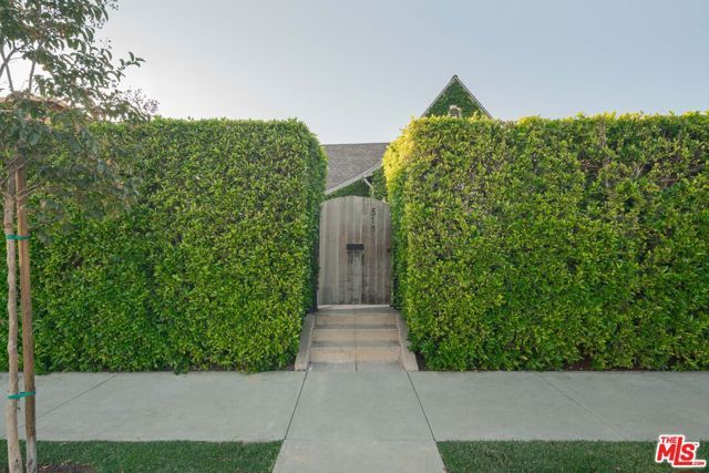 513 N Mansfield Avenue, Los Angeles, CA 90036