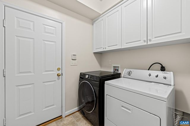 363 GRAYROCK DR, Crozet, VA 22932