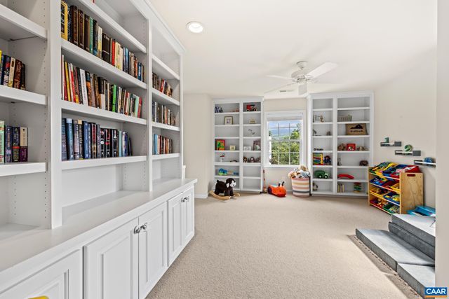 363 GRAYROCK DR, Crozet, VA 22932