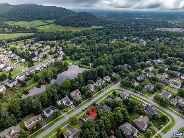 363 GRAYROCK DR, Crozet, VA 22932