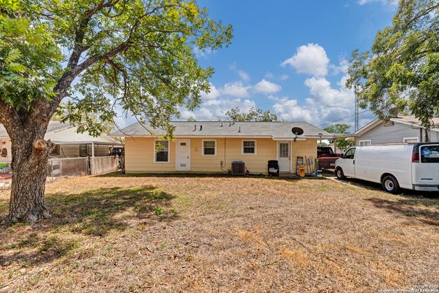 207 Michael, San Antonio, TX 78223