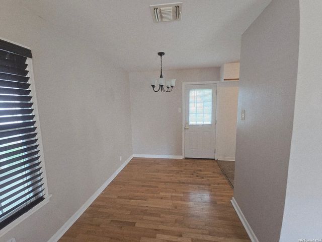 207 Michael, San Antonio, TX 78223