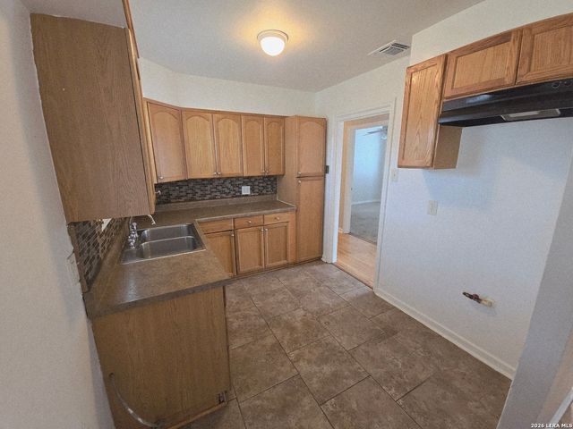 207 Michael, San Antonio, TX 78223