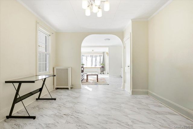 69-27 Manse Street, Forest Hills, NY 11375