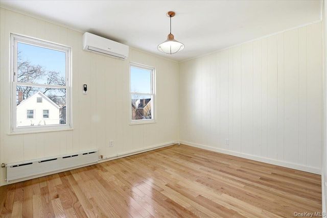 69-27 Manse Street, Forest Hills, NY 11375