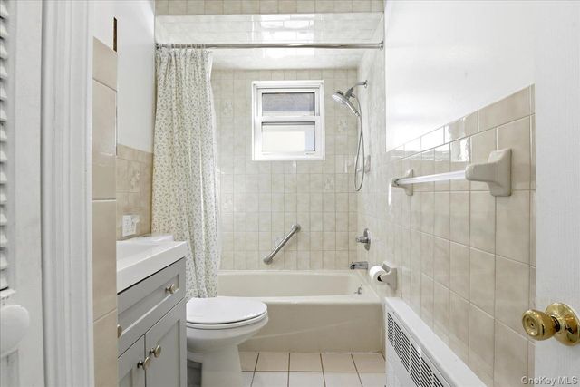 69-27 Manse Street, Forest Hills, NY 11375