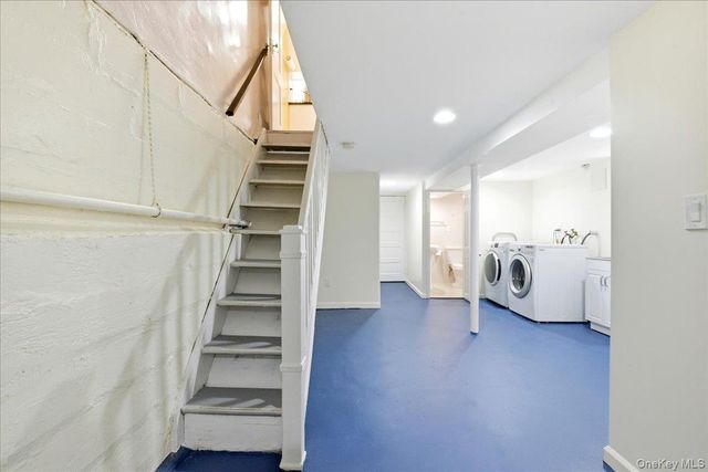 69-27 Manse Street, Forest Hills, NY 11375