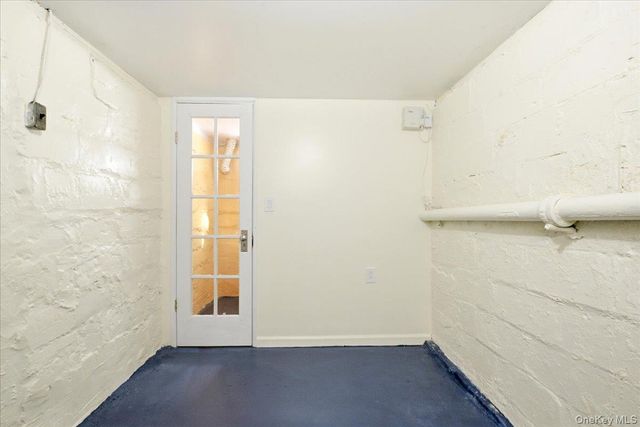 69-27 Manse Street, Forest Hills, NY 11375