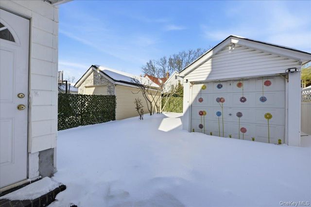 69-27 Manse Street, Forest Hills, NY 11375