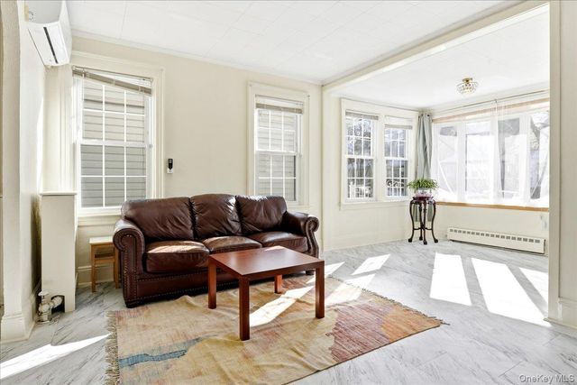 69-27 Manse Street, Forest Hills, NY 11375