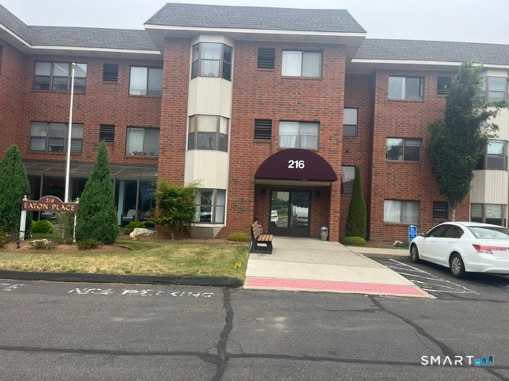 216 Quinnipiac Avenue 101, North Haven, CT 06473