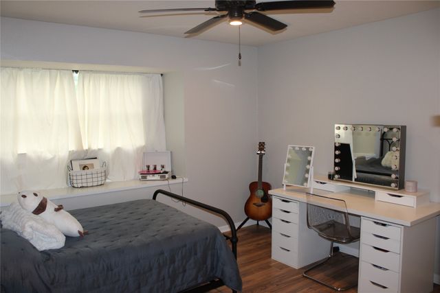 4900 Lake Hurst Drive, Waco, TX 76710