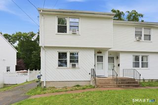 153 Maple Street, Manchester, CT 06040