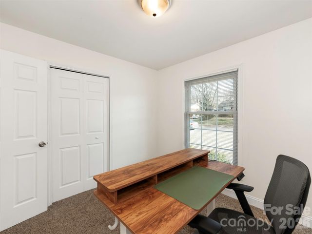 4014 Fieldcrest Road, Charlotte, NC 28217