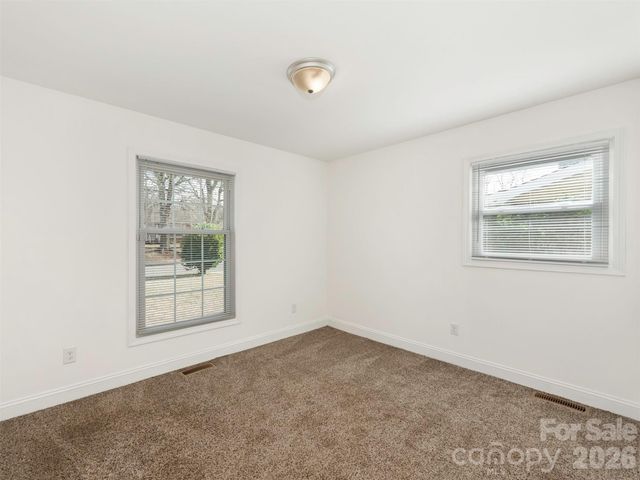 4014 Fieldcrest Road, Charlotte, NC 28217