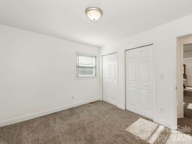 4014 Fieldcrest Road, Charlotte, NC 28217