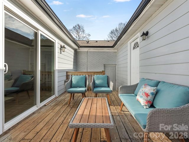 4014 Fieldcrest Road, Charlotte, NC 28217