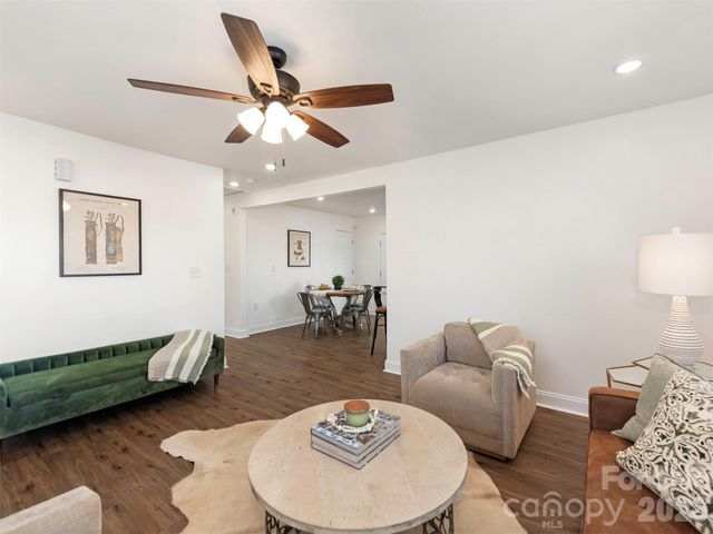 4014 Fieldcrest Road, Charlotte, NC 28217