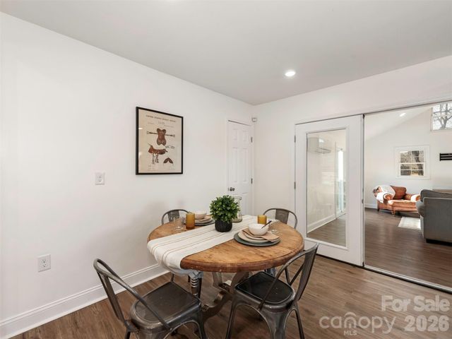 4014 Fieldcrest Road, Charlotte, NC 28217