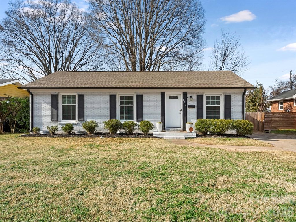 4014 Fieldcrest Road, Charlotte, NC 28217