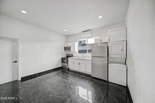 4020 S 15TH Street, Phoenix, AZ 85040