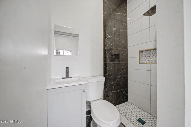 4020 S 15TH Street, Phoenix, AZ 85040