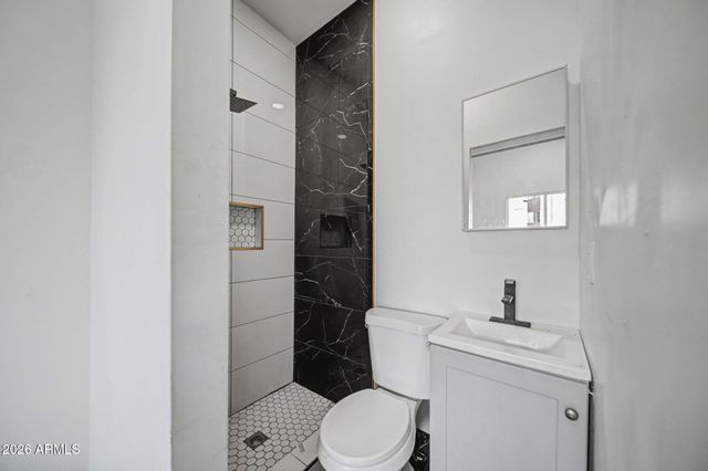 4020 S 15TH Street, Phoenix, AZ 85040