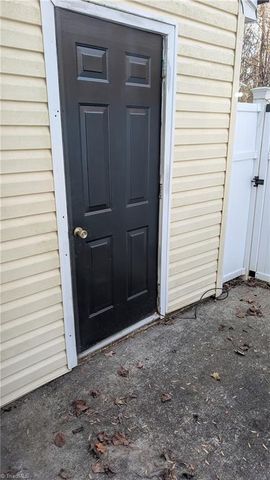 3531 Lynhaven Drive D, Greensboro, NC 27406